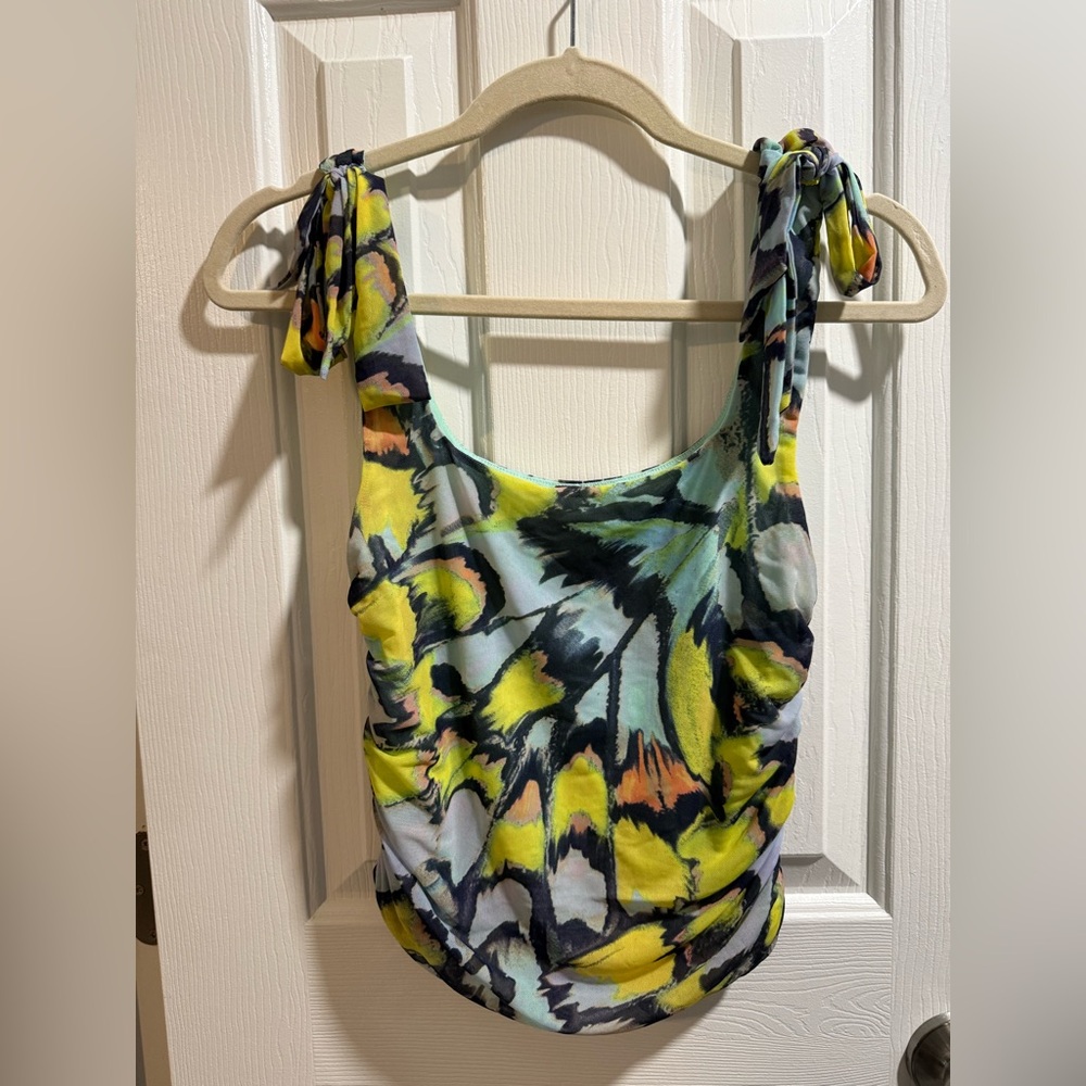 Multicolored mesh layered ruched tank top